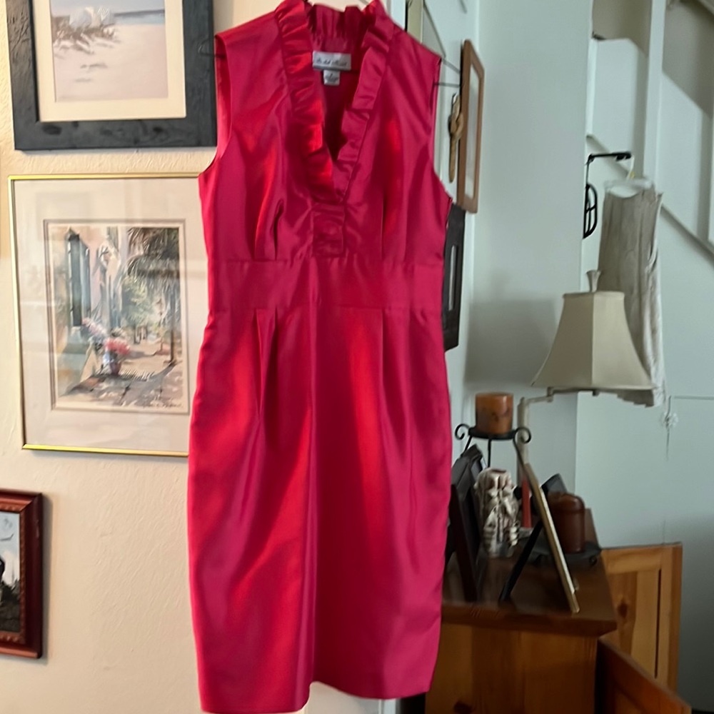 Elizabeth Howard pink dress